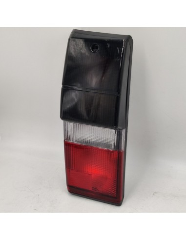 Piloto trasero izquierdo negro rojo NISSAN PATROL III/2 Station Wagon (W260) 2.8 TD 26555C8500 065200