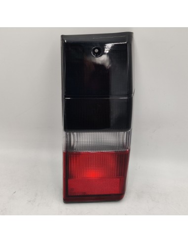 Piloto trasero derecho negro rojo NISSAN PATROL 26550C8500 065201