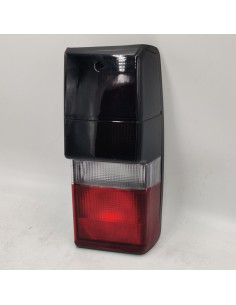 Piloto trasero derecho negro rojo NISSAN PATROL 26550C8500 065201