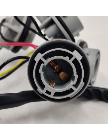 Piloto trasero derecho negro rojo NISSAN PATROL 26550C8500 065201