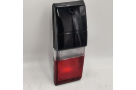 Piloto trasero derecho negro rojo NISSAN PATROL 26550C8500 065201