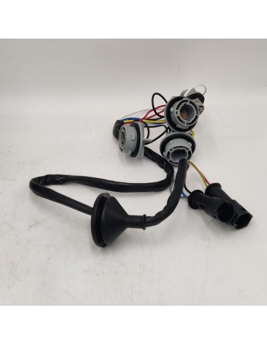 Piloto trasero derecho negro rojo NISSAN PATROL 26550C8500 065201