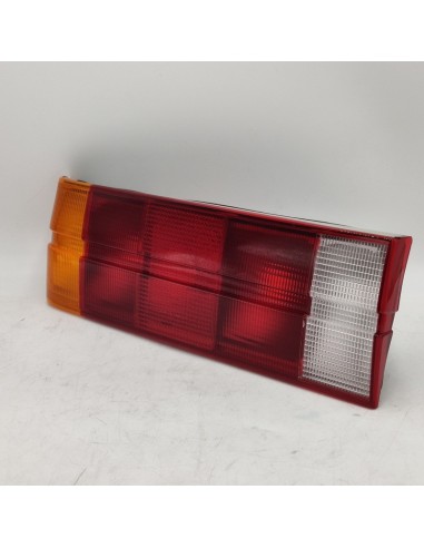 Piloto trasero izquierdo BMW E30 63211370677