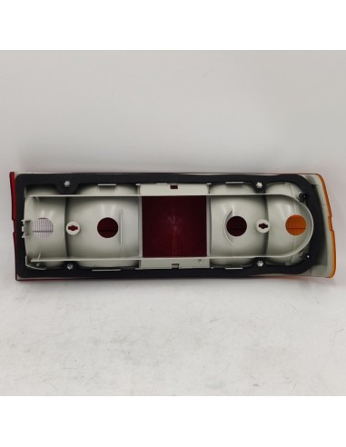 Piloto trasero izquierdo BMW E30 63211370677