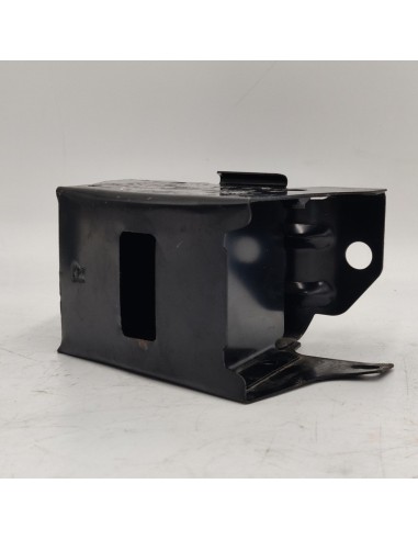 Soporte parachoques delantero derecho NISSAN Micra K11 6221041B10