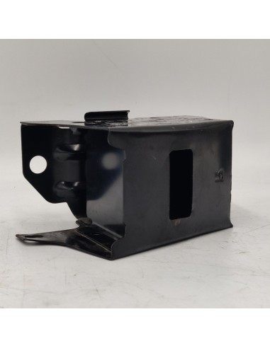 Soporte, parachoques delantero izquierdo NISSAN Micra K11 6221141B10