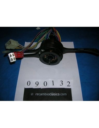 Mando de luces color negro para Seat 132.