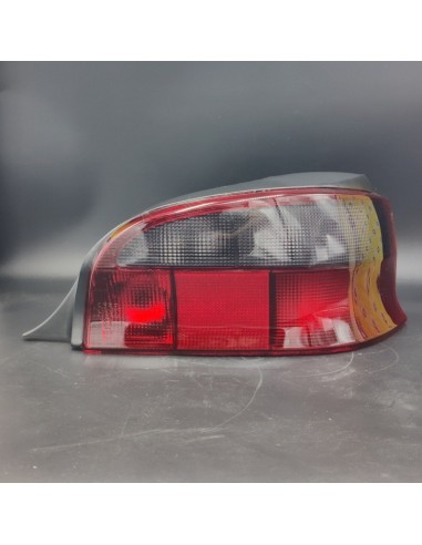Piloto intermitente trasero derecho fumé y rojo Citroen SAXO 6351F7