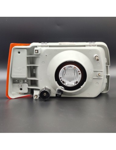 Faro H4 delantero izquierdo con intermitente ámbar SEAT Marbella, SEAT Terra SE028930009B 61233 LC053